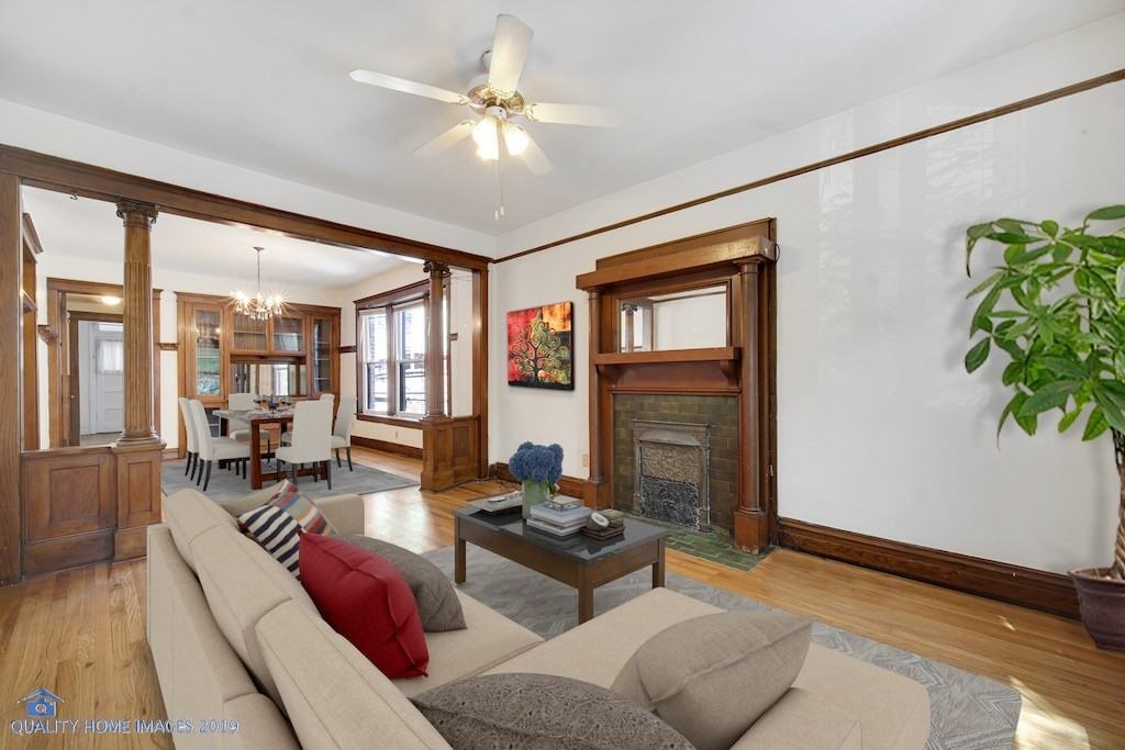 2774 N Kenmore Ave #3 - Photo 6 of 16