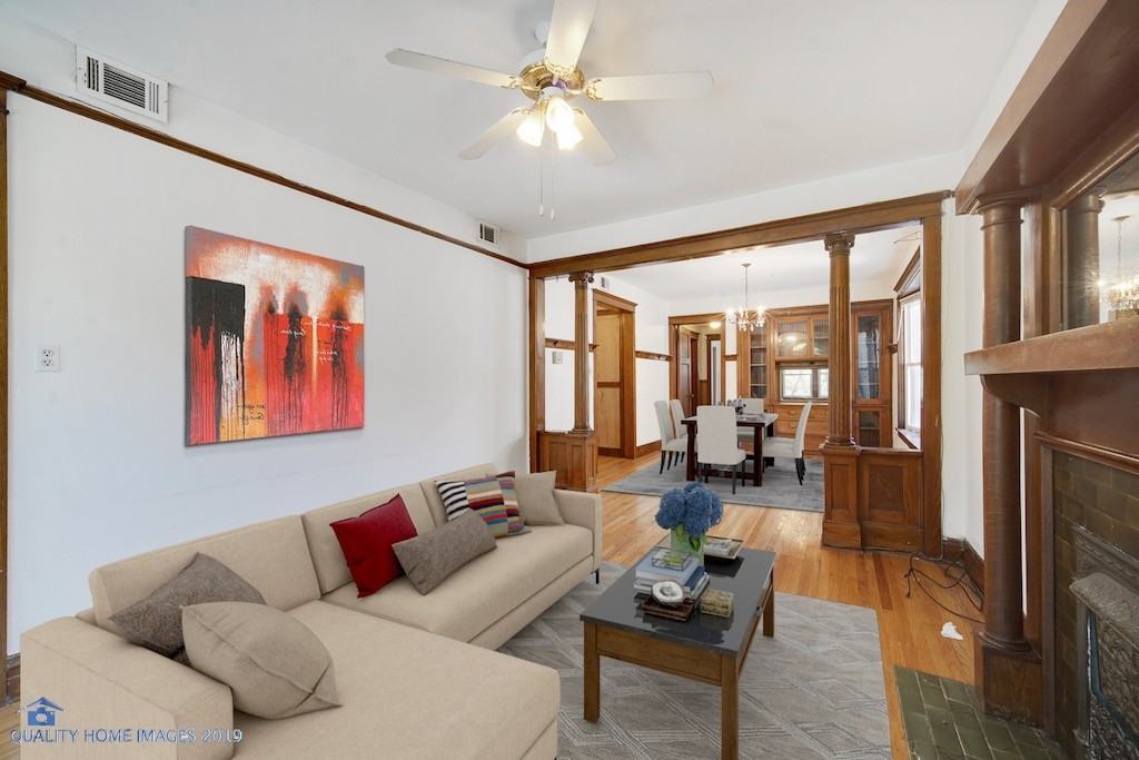 2774 N Kenmore Ave #3 - Photo 7 of 16