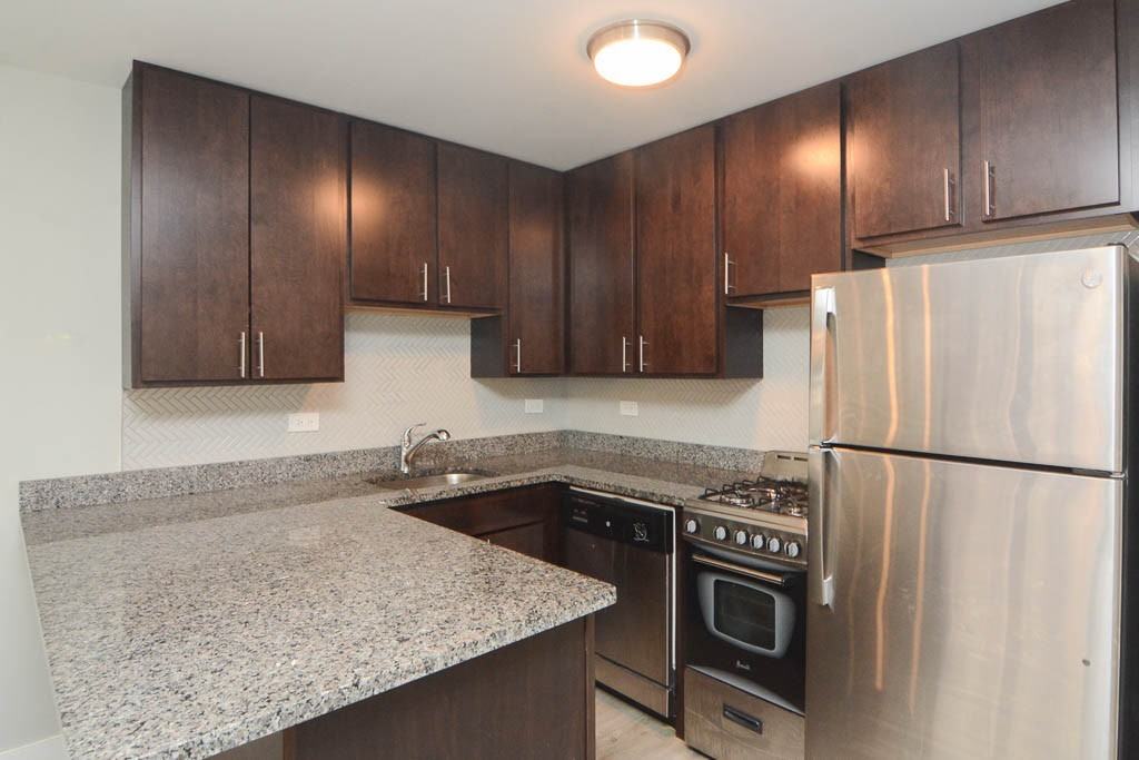 1435 N Dearborn St #1A - Photo 2 of 21