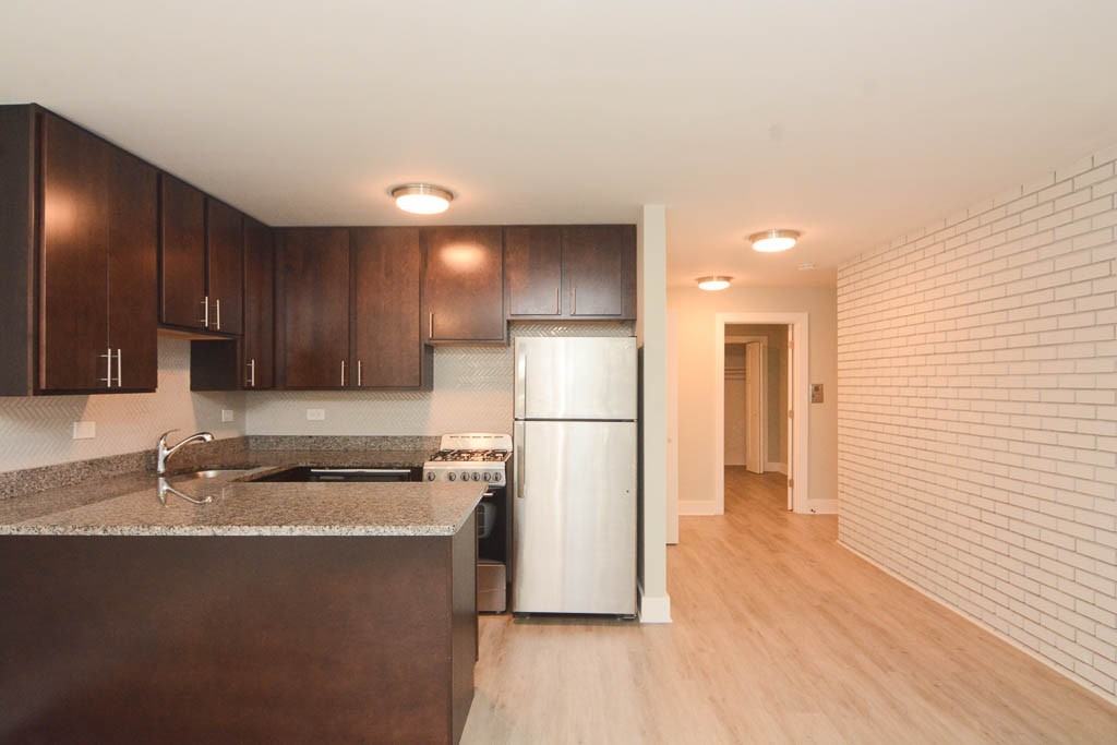 1435 N Dearborn St #1A - Photo 4 of 21