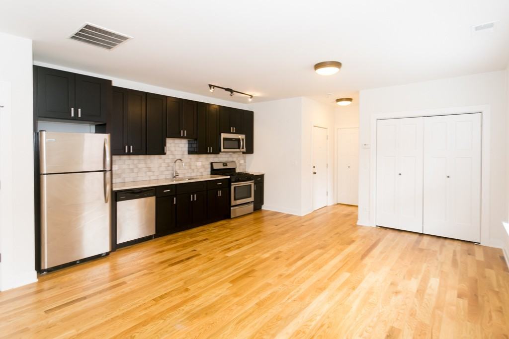2203 W Eastwood Ave #3NW - Photo 7 of 15