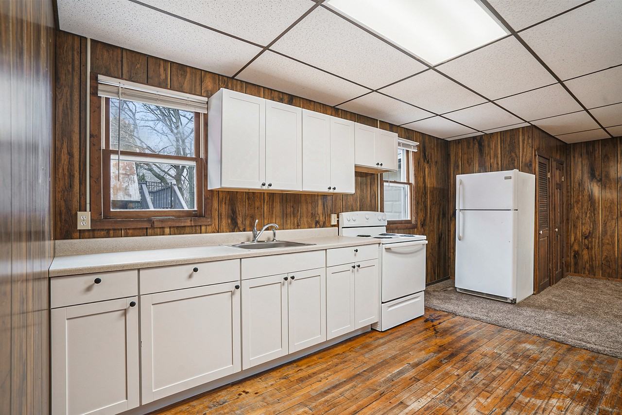 222 Trowbridge Street - Photo 6 of 15