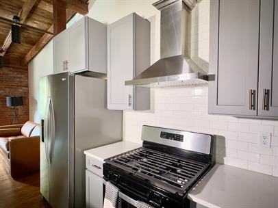 437 West Grant Street-204 - Photo 4 of 13