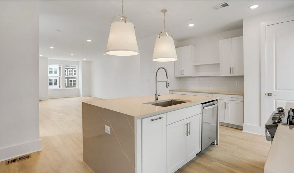 707 Iron Forge Rd - Photo 2 of 23