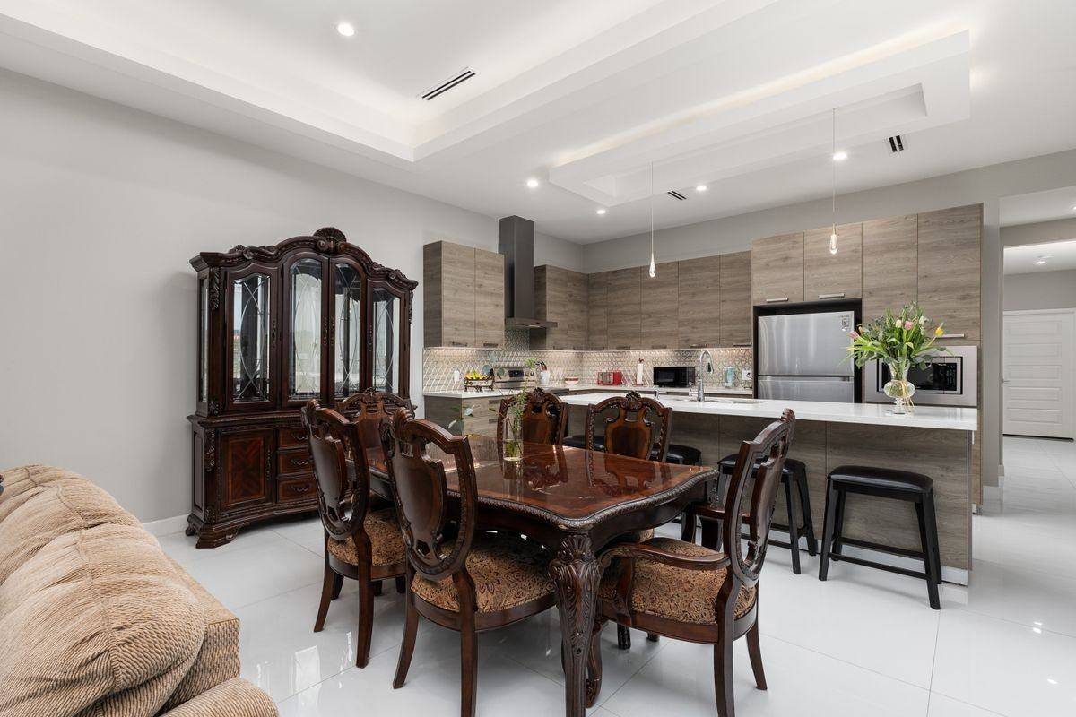 Pelican Ave - Photo 4 of 18
