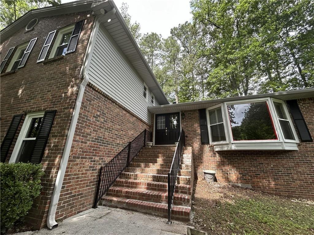 2271 Fox Hound Pkwy - Photo 2 of 37