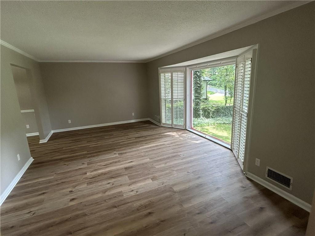 2271 Fox Hound Pkwy - Photo 5 of 37