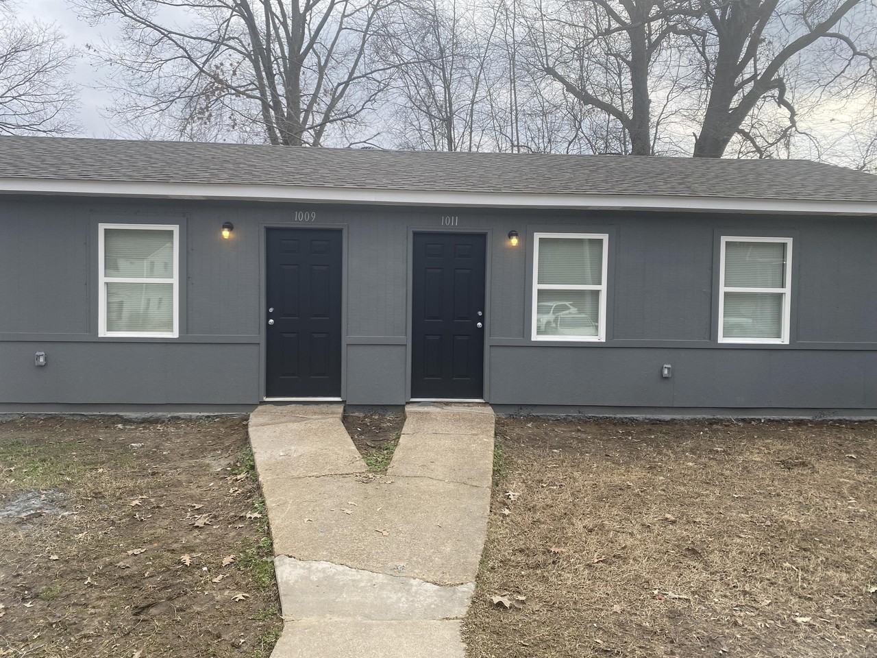 1009 Ingram Street - Photo 2 of 10