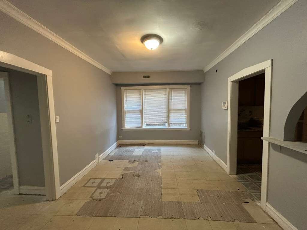 5916 West Roosevelt Road STOP AND GO FURNITURE - Photo 5 of 9