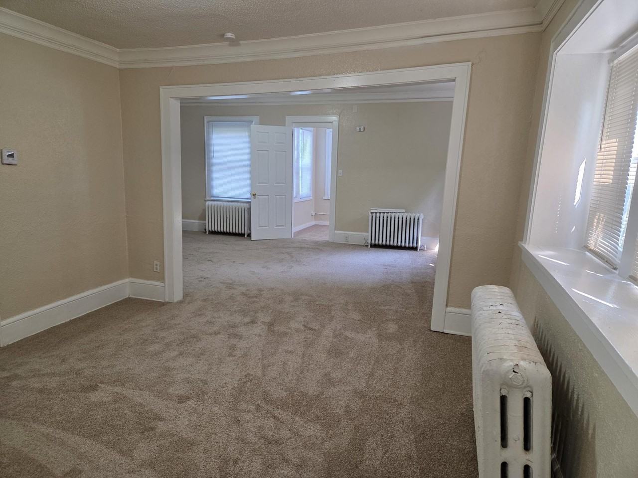 2649 Humboldt Avenue North - Photo 4 of 22