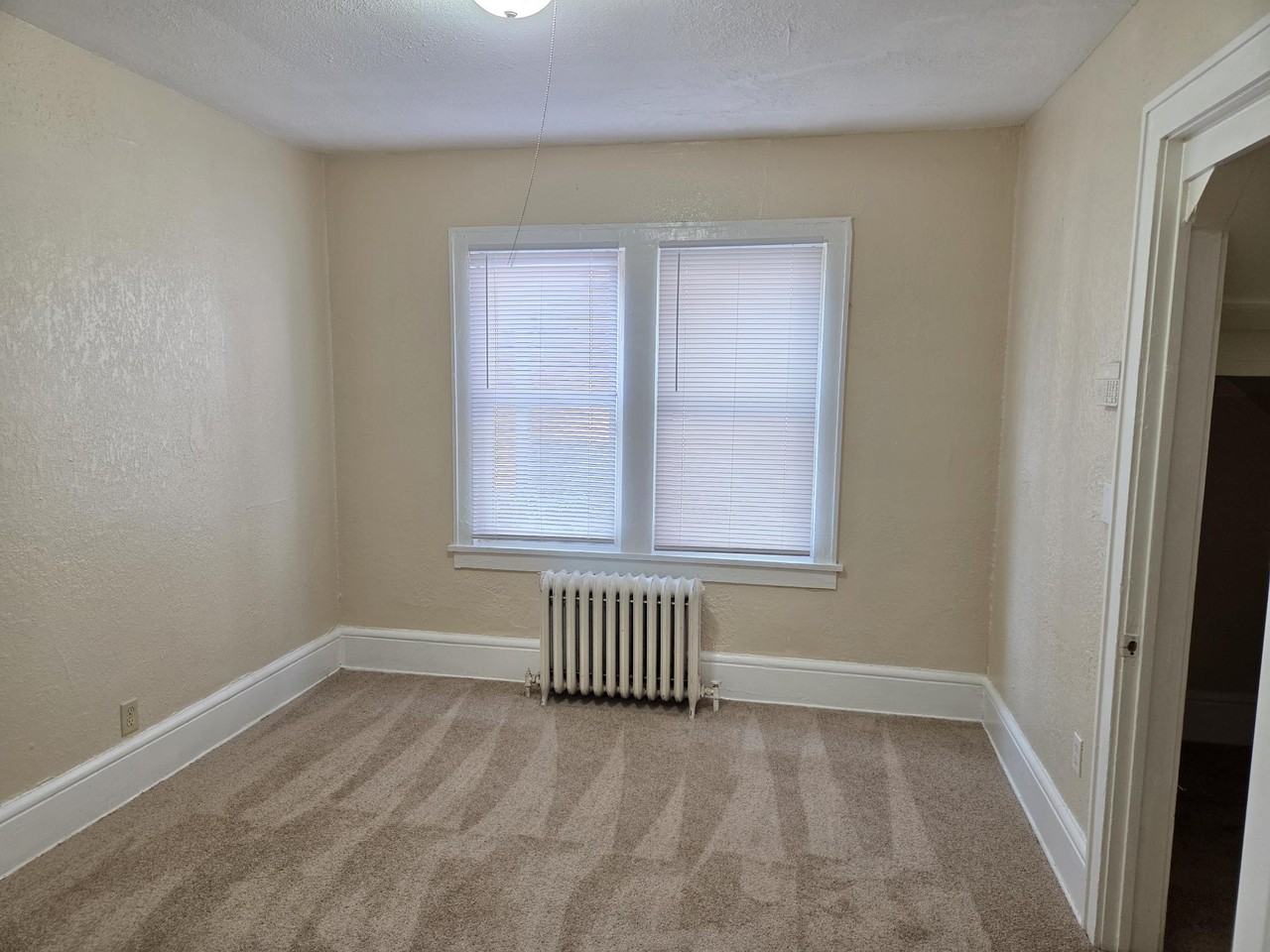 2649 Humboldt Avenue North - Photo 7 of 22