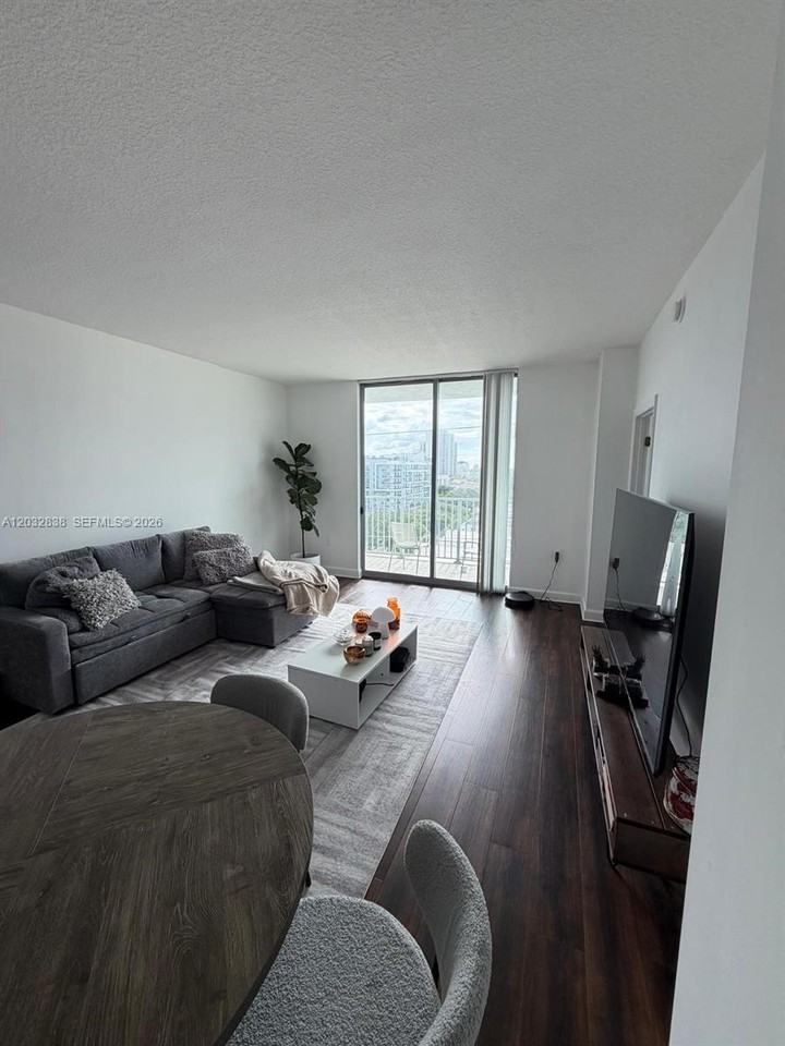 140 South Dixie Highway - Photo 6 of 26