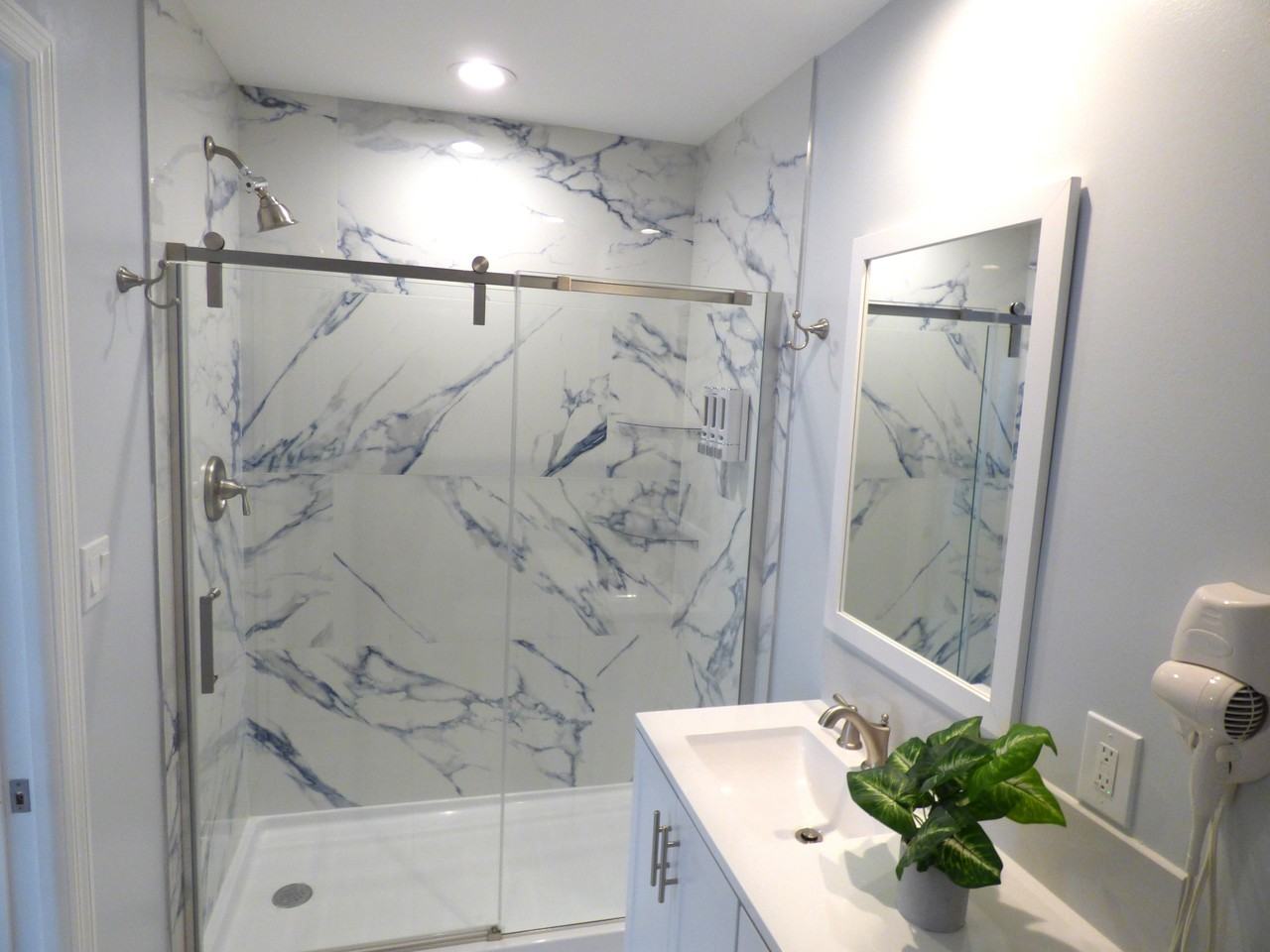 601 Southwest Haas Avenue #E - Photo 5 of 6