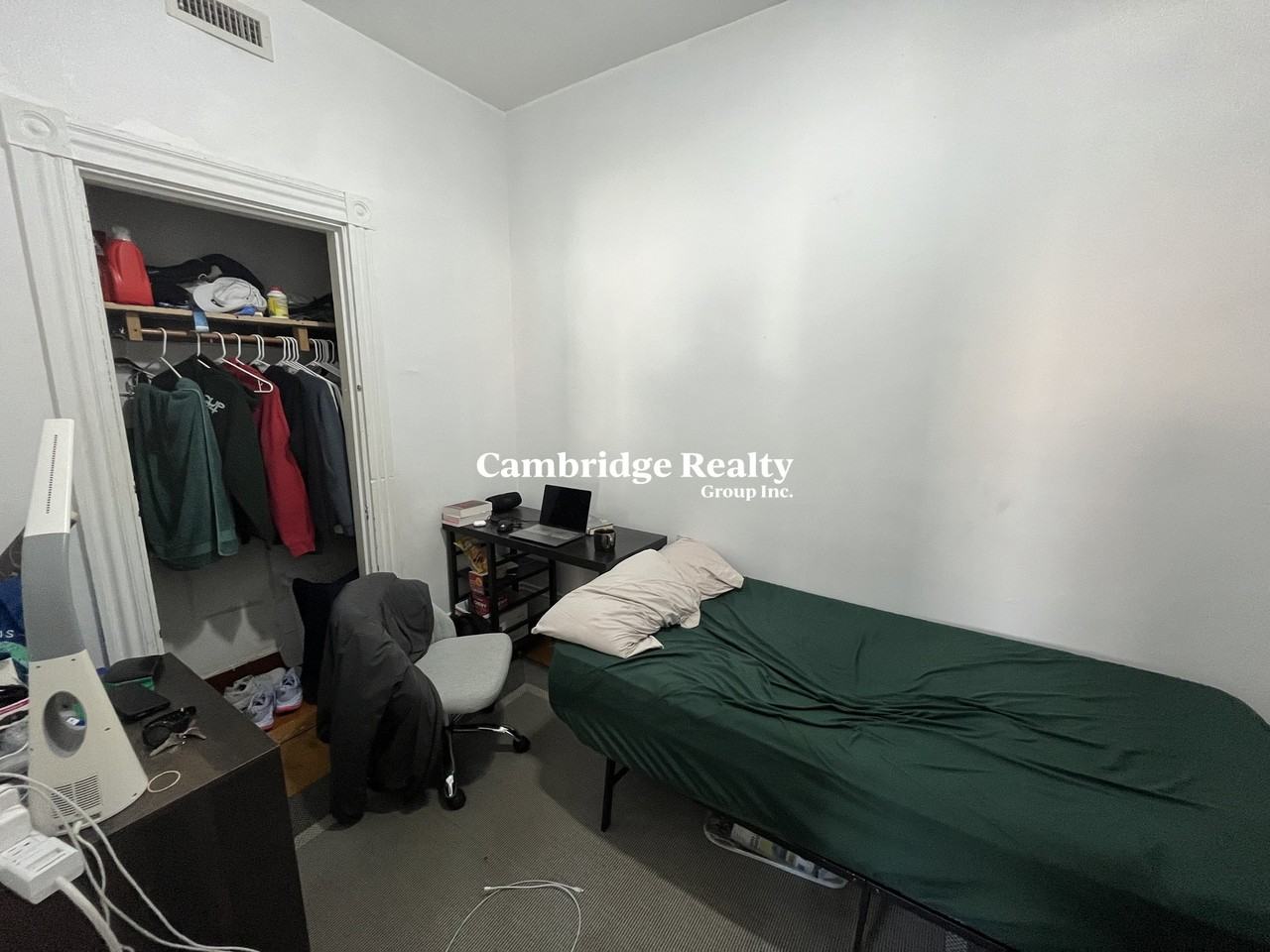 140 Saint Alphonsus St #2T - Photo 7 of 11