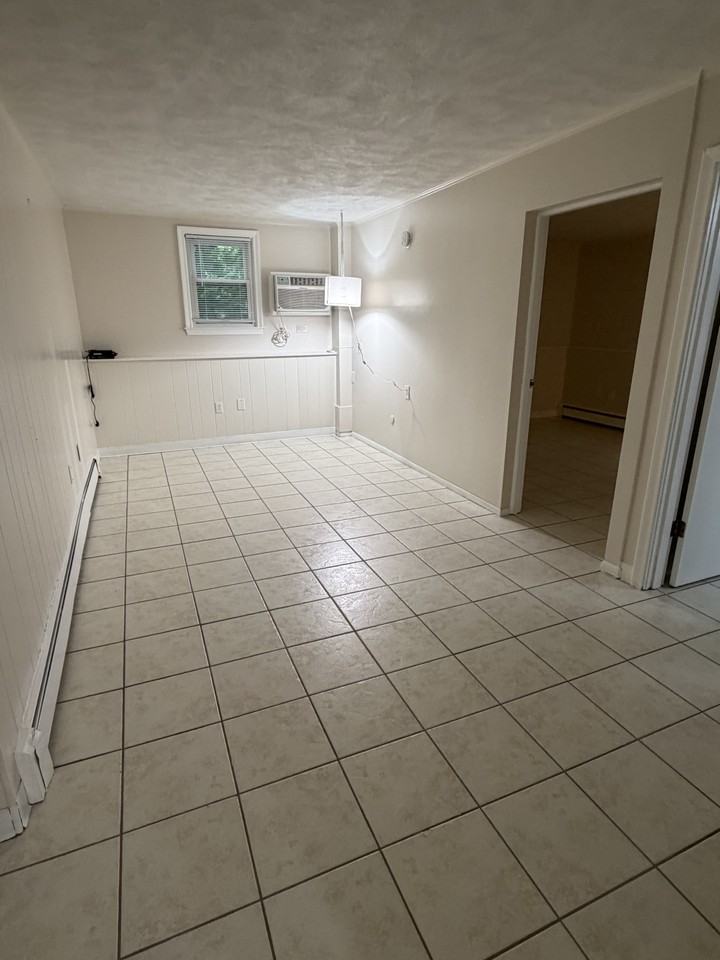 Lexington St. & Ridge Lane #B1 - Photo 3 of 12