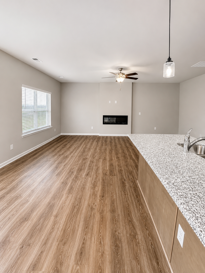 Muskogee Dr #4725 - Photo 4 of 20