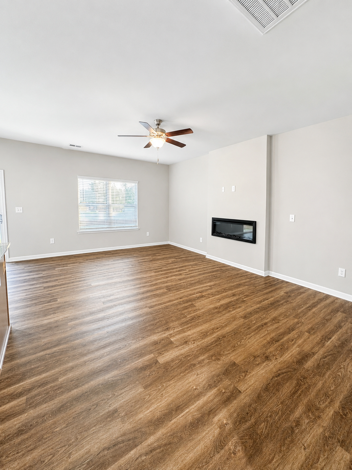 Muskogee Dr #4725 - Photo 5 of 20