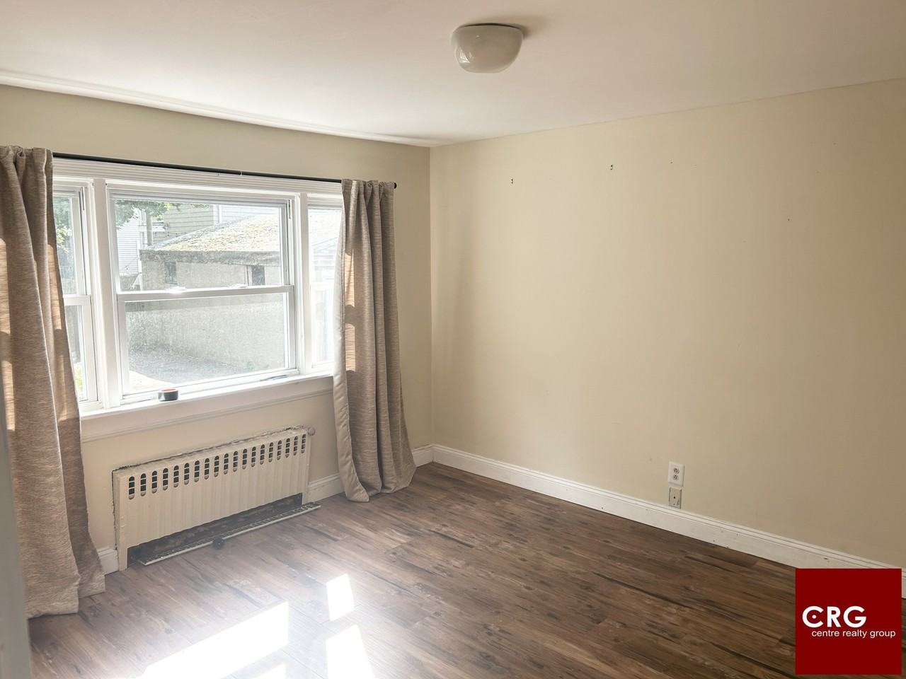 138 Parsons St #1 - Photo 7 of 11