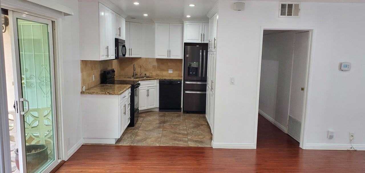 312 N Louise St #108 - Photo 3 of 34
