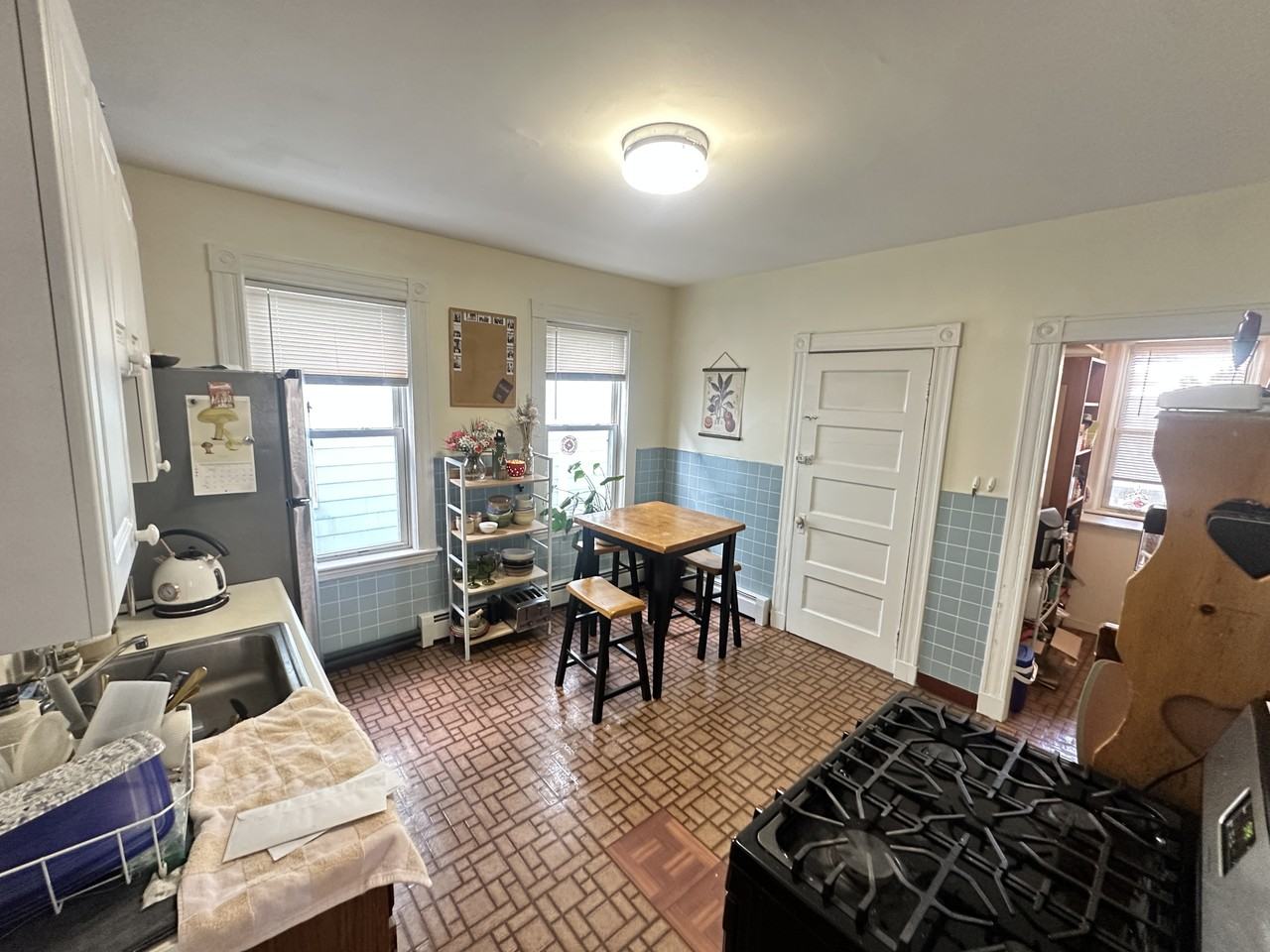23 Harold St #2 - Photo 4 of 19