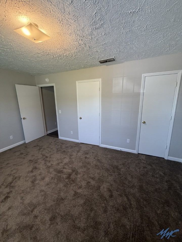 360 Creekwood Ct #B - Photo 6 of 20