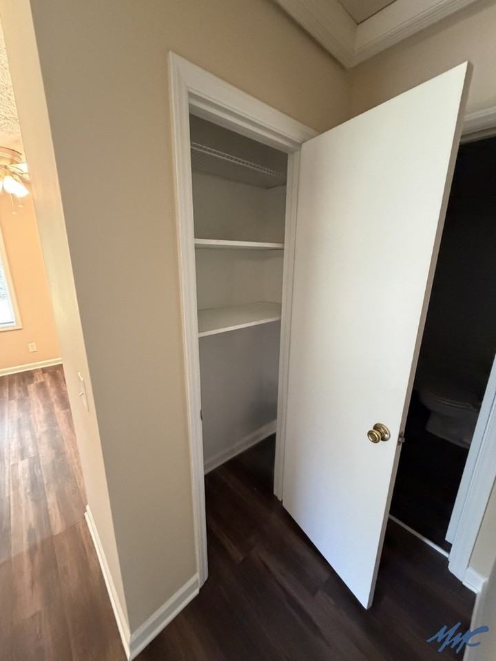 345 Creekwood Ct #B - Photo 6 of 16