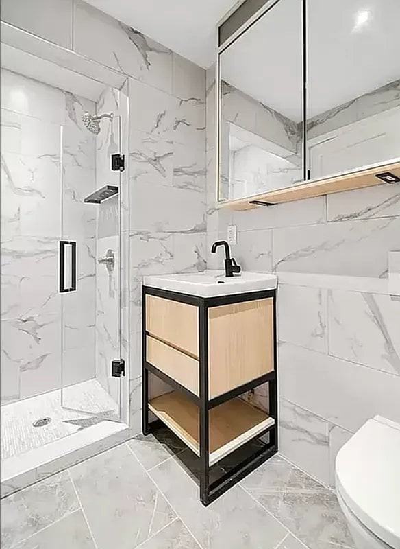 207 E 4th St #3B - Photo 4 of 4