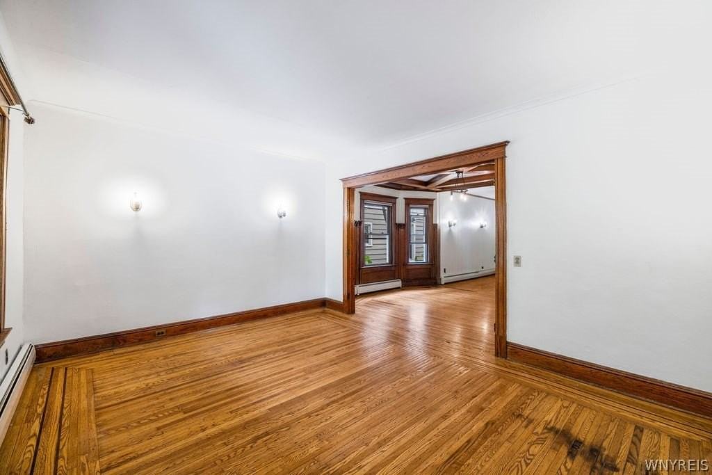 845 Potomac Ave #1 - Photo 5 of 18