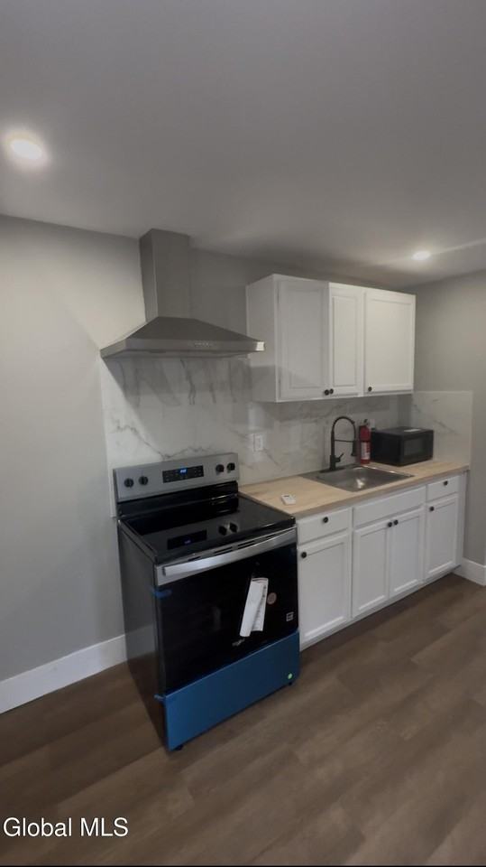 23 Benson St #3 - Photo 2 of 9