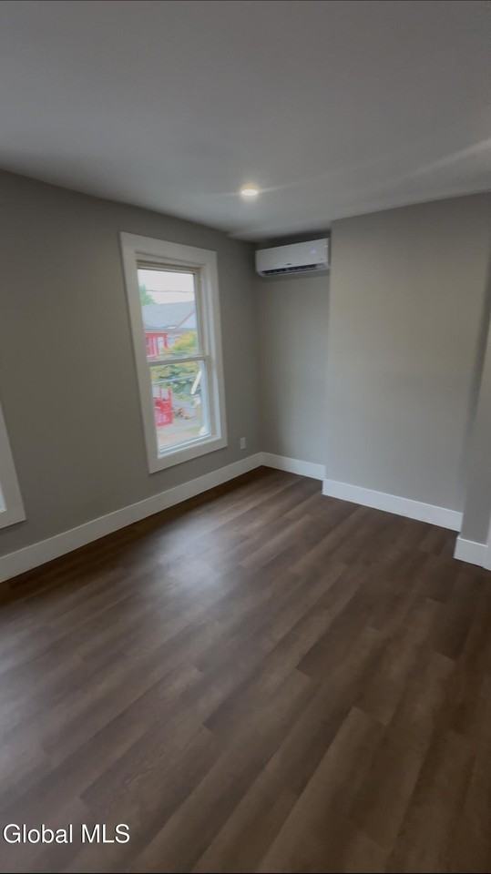 23 Benson St #3 - Photo 7 of 9