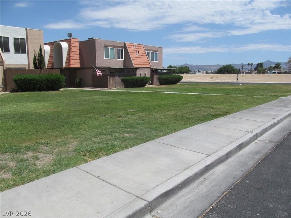 3518 Villa Knolls N Drive - Photo 2 of 28