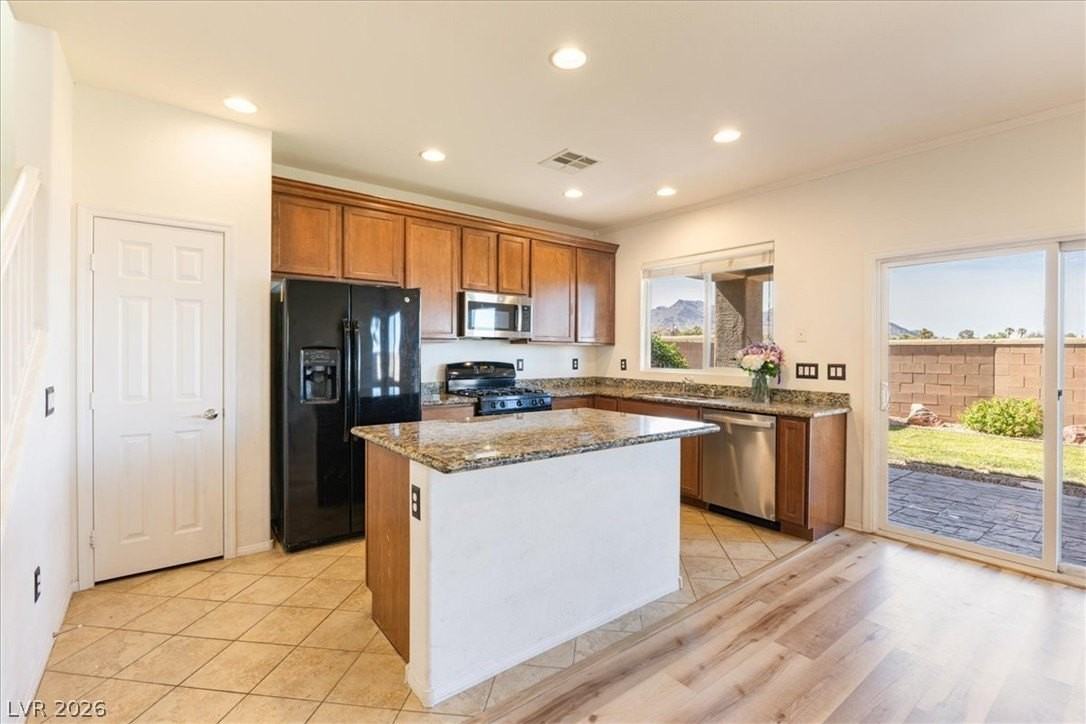 11204 Robin Park Ave - Photo 4 of 34