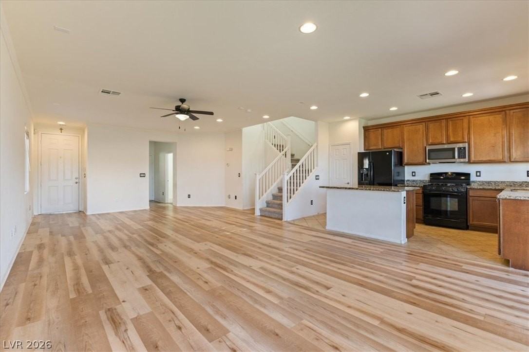 11204 Robin Park Ave - Photo 5 of 34