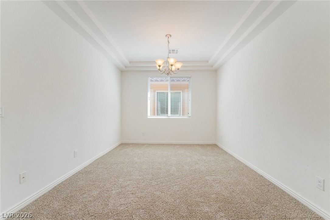 9835 High Alpine St - Photo 6 of 38
