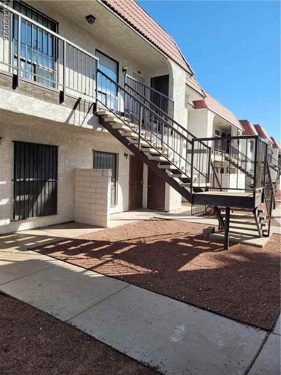 4300 N Lamont St #232