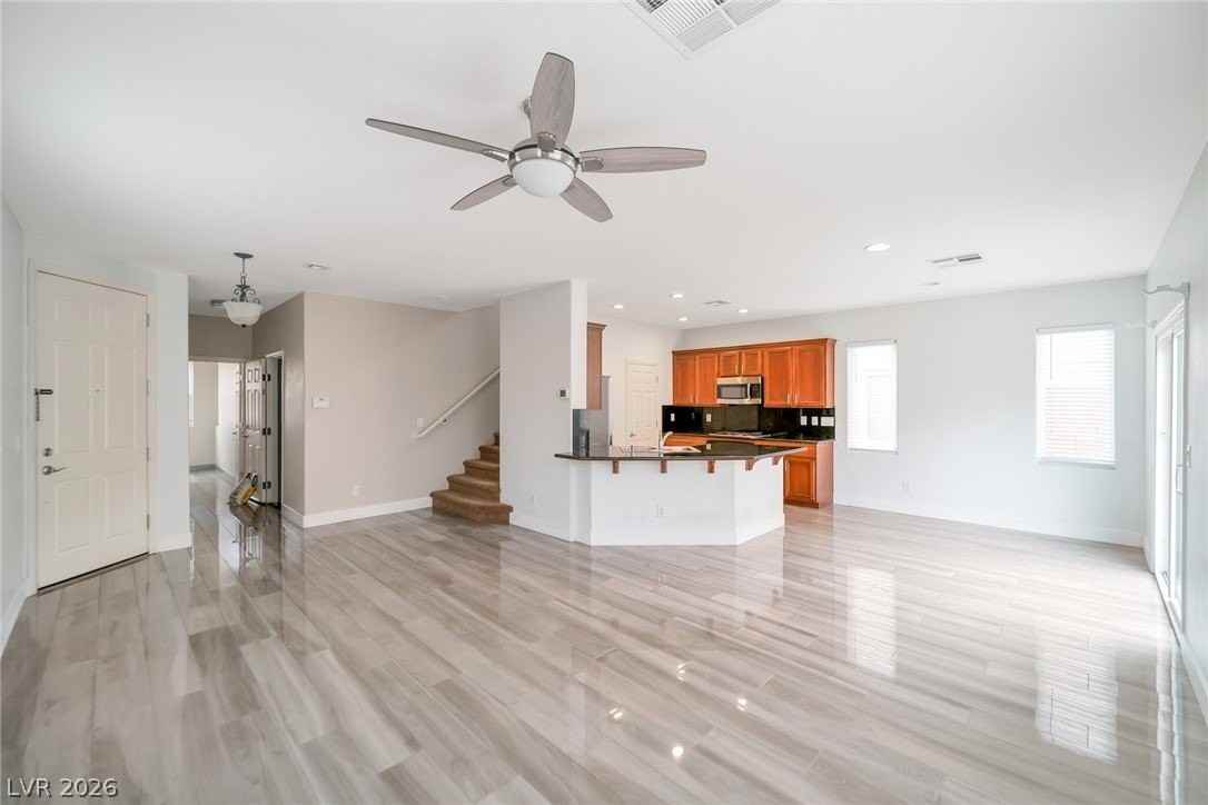 6213 Burrell Ct - Photo 2 of 18
