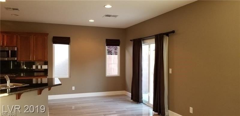 6213 Burrell Ct - Photo 6 of 18