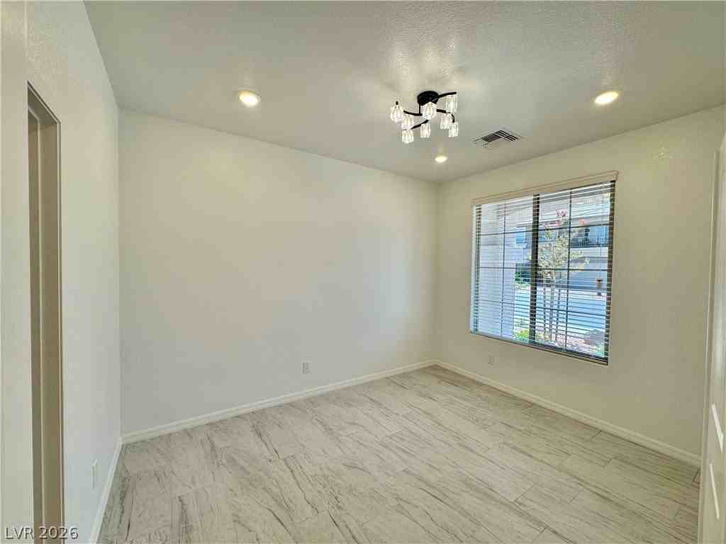 5772 Yellow House St - Photo 6 of 50