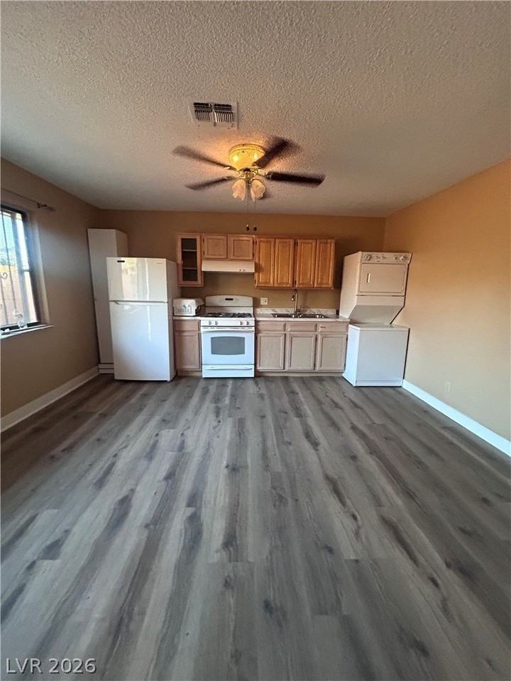 5409 Aston Ave #0 - Photo 3 of 8