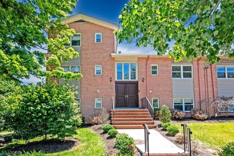 29 Upper Mountain Ave #1
