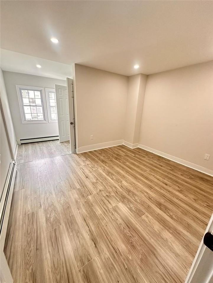 44 S Locust St - Photo 6 of 18