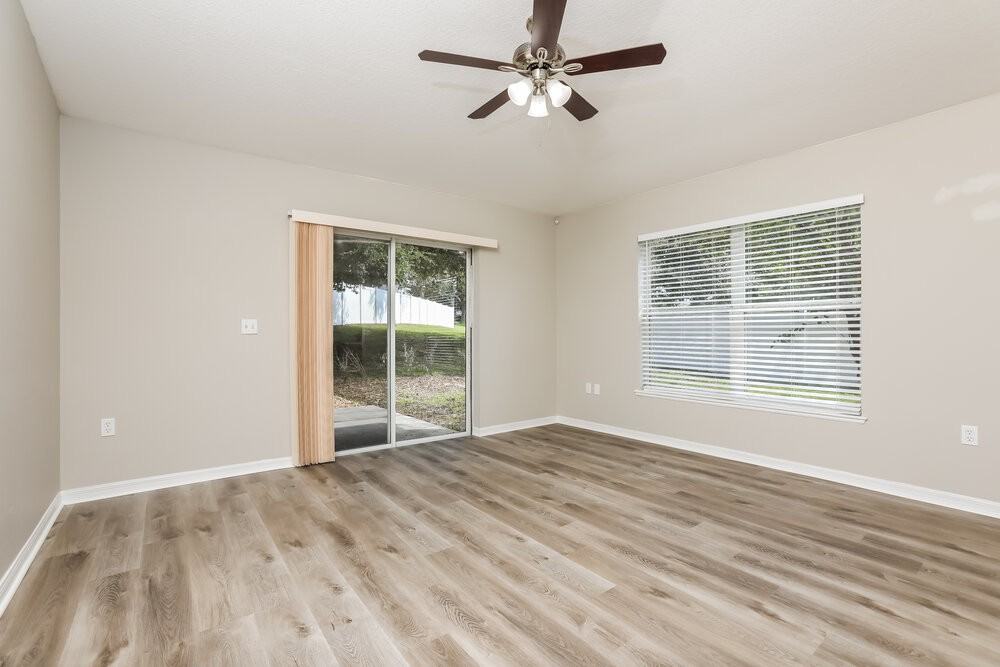 333 Lake Shepard Dr - Photo 5 of 16