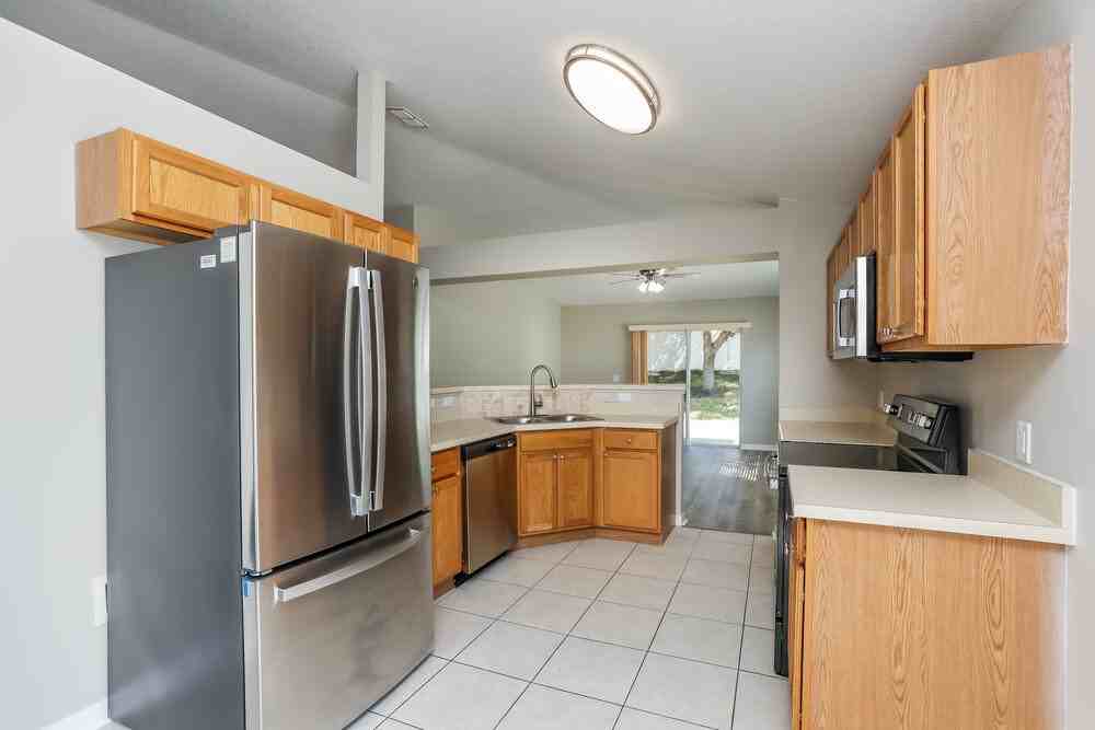 333 Lake Shepard Dr - Photo 6 of 16