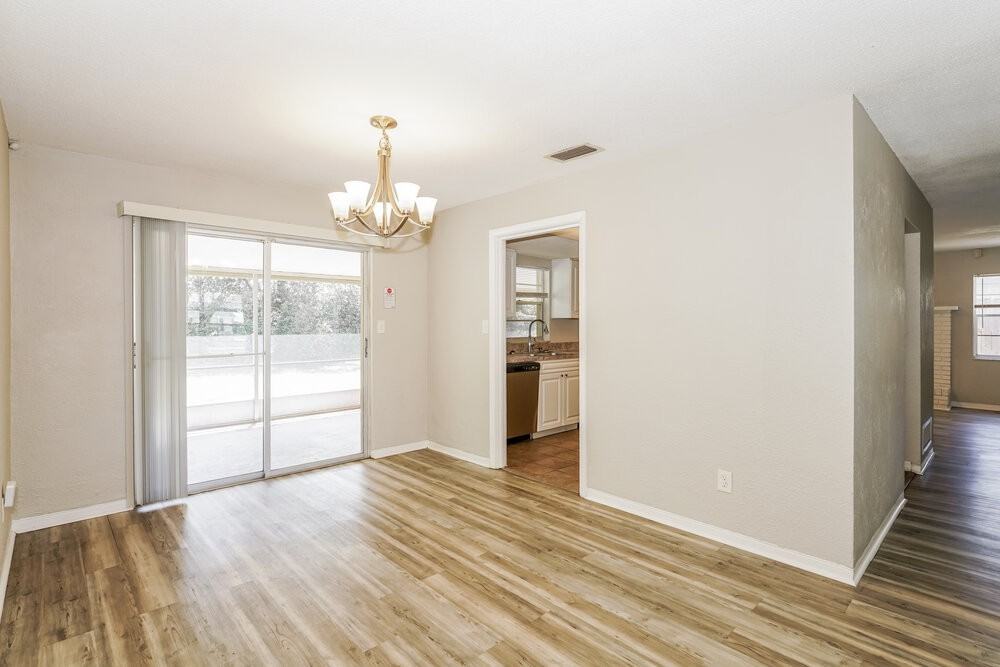 989 E Normandy Blvd - Photo 7 of 16