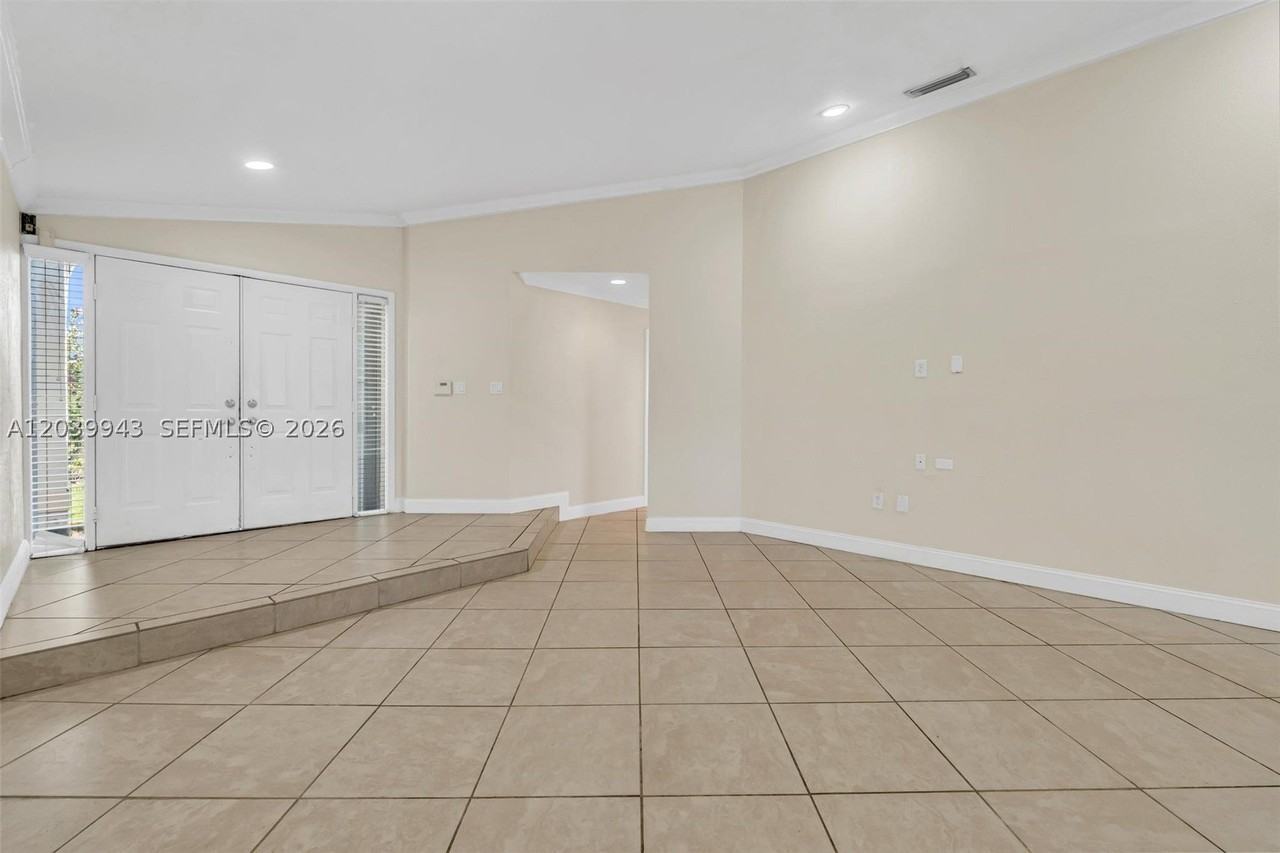 15311 Sw 52nd Ter #15311 - Photo 7 of 50