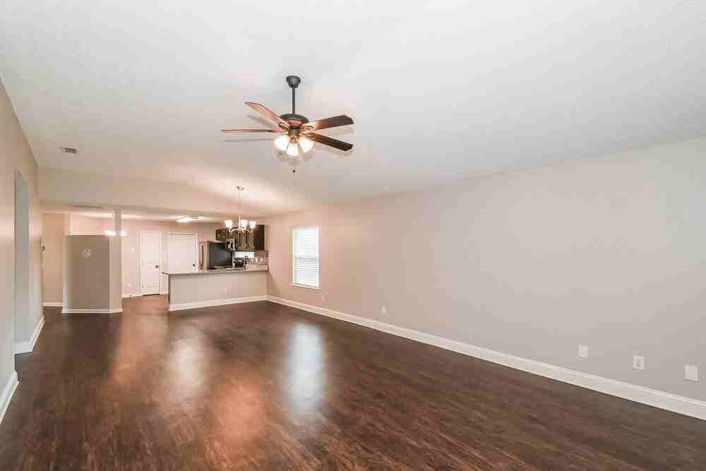 8785 Chambore Dr - Photo 4 of 16