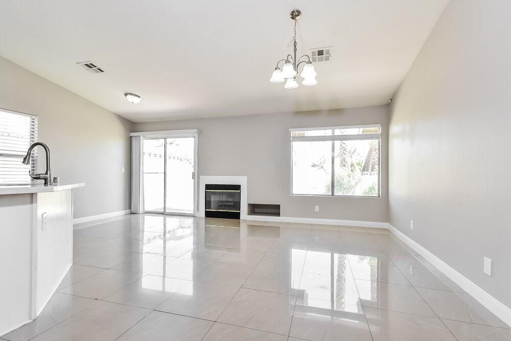 2216 Jardine Ave - Photo 4 of 16