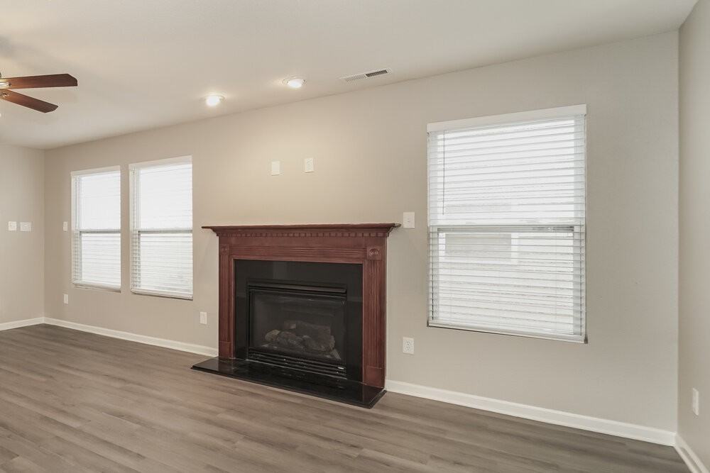 4142 Kellybrook Dr - Photo 5 of 17