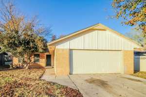 featured image of 10321 Koch Dr