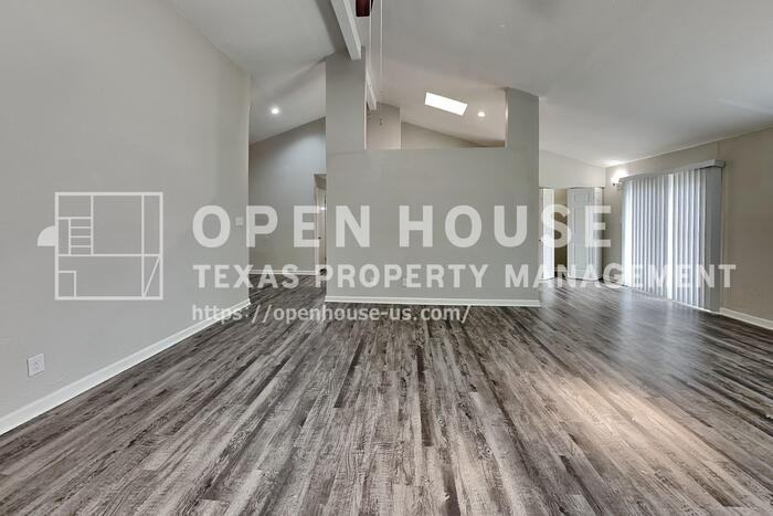 3737 Whitefern Dr - Photo 4 of 21